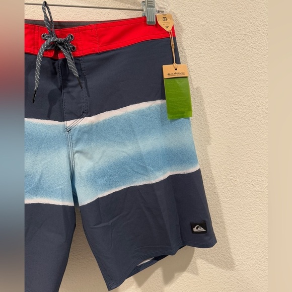 NWT Quiksilver Highline Surf Silk Airbrush Red White Blue Board Shorts Men's 31 - Picture 5 of 15